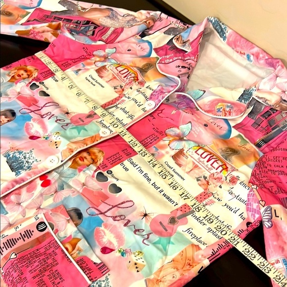 Taylor Swift graphic sleep shirt, fashion buttondown shirt, pink, size M - Picture 4 of 9